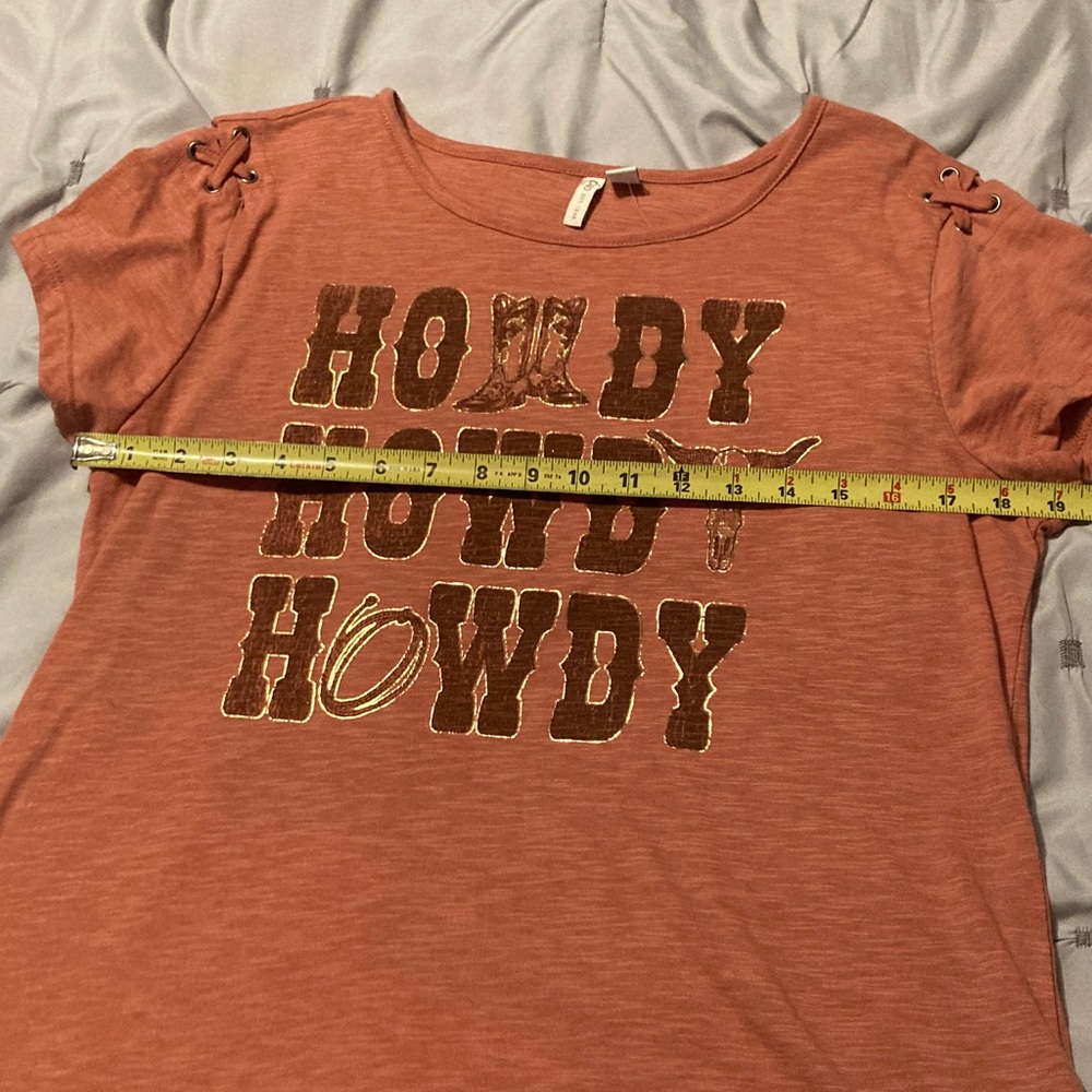 Cato Rustic Pink 'Howdy' Graphic Tee - Picture 6 of 10